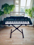 Orga Yamaha – Sintetizator vintage din anii ’80, functional & decorativ [Inchiriere]